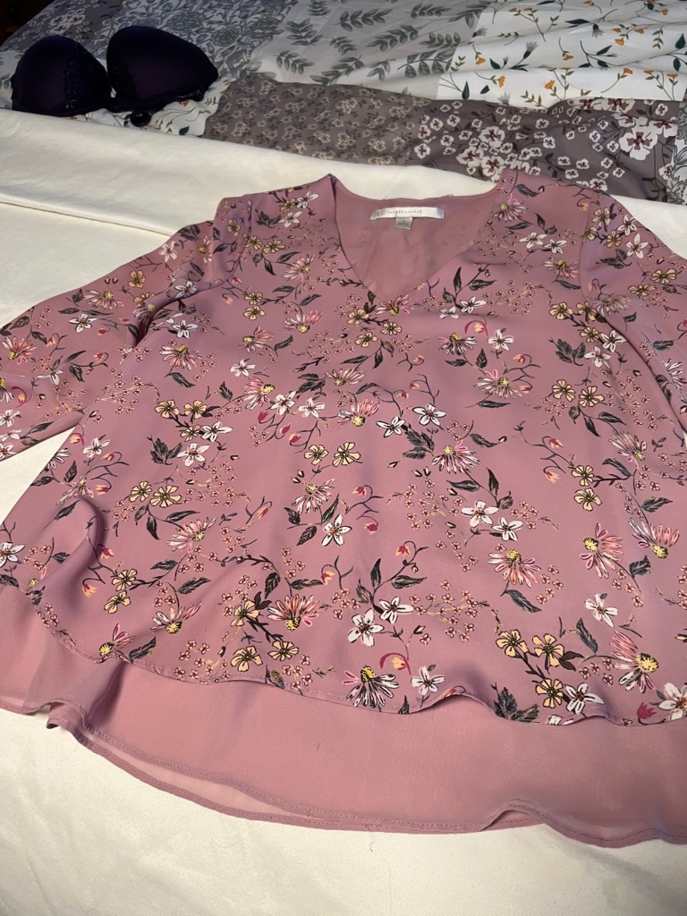 LC Lauren Conrad Mauve Pink Floral V-Neck Blouse